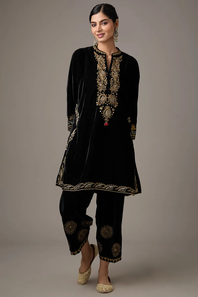 Black Velvet Aari Embroidered Kurta Set