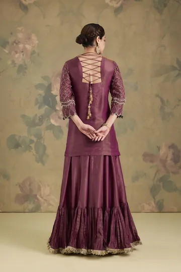 Tissue Flared Sharara Set With Contrast Dupatta And Handwork image 2